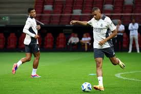 欧博官网：这招能判断别人是不是要打你.